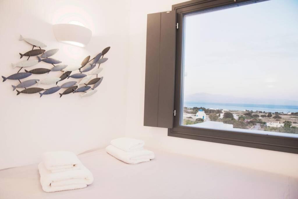 Sunny Studio W.Breathtaking Naxos Views In Isterni Apartment Isterni  Ngoại thất bức ảnh