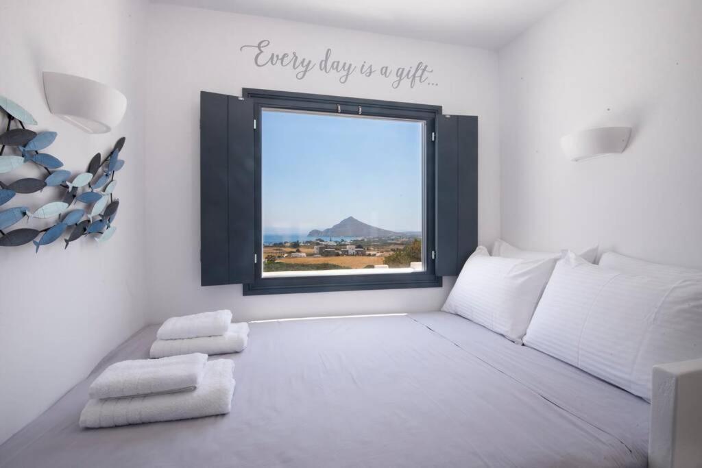 Sunny Studio W.Breathtaking Naxos Views In Isterni Apartment Isterni  Ngoại thất bức ảnh