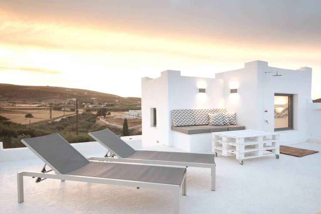 Sunny Studio W.Breathtaking Naxos Views In Isterni Apartment Isterni  Ngoại thất bức ảnh