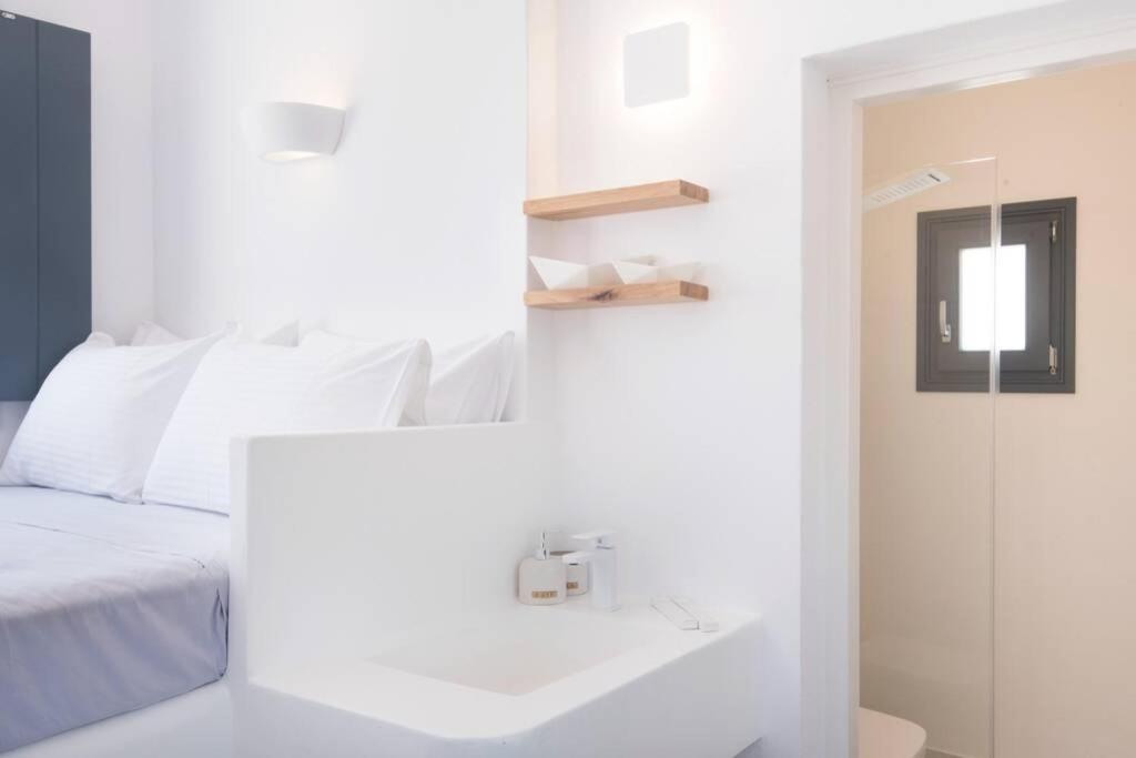 Sunny Studio W.Breathtaking Naxos Views In Isterni Apartment Isterni  Ngoại thất bức ảnh